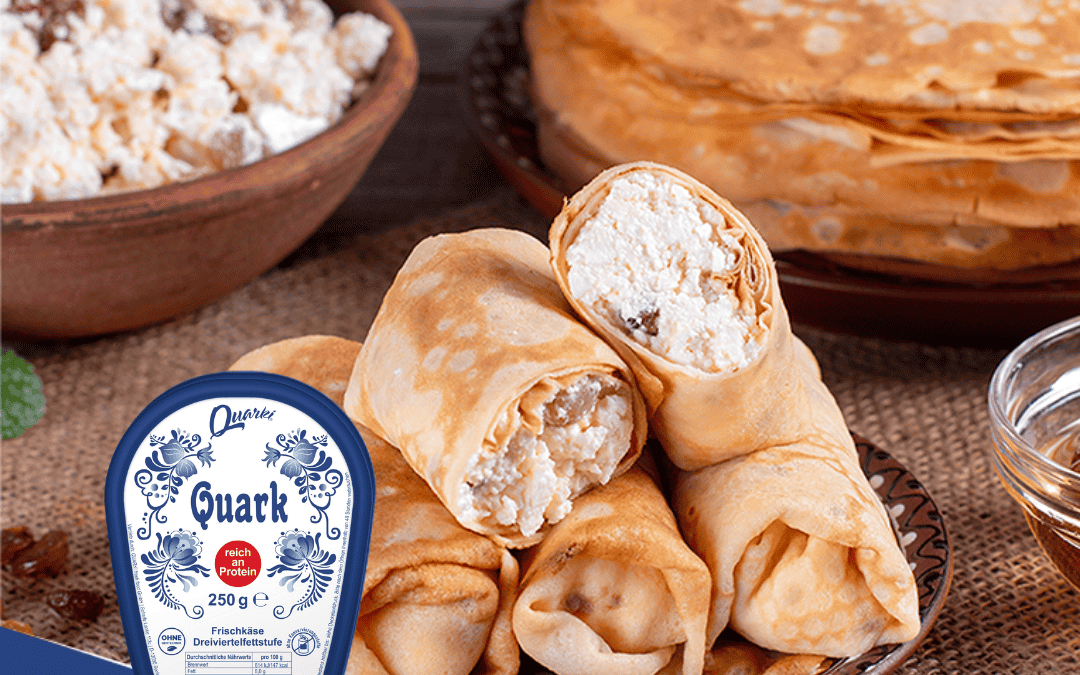 Blinis mit Quark gefüllt