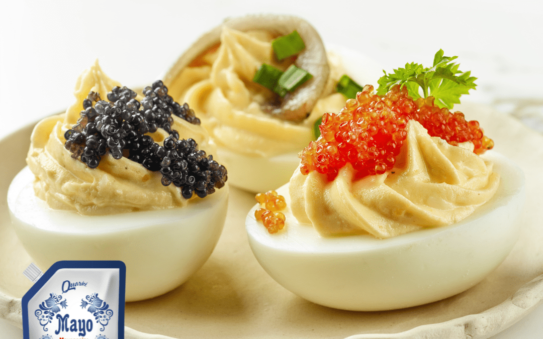 Eierhäppchen mit Kaviar und Mayo