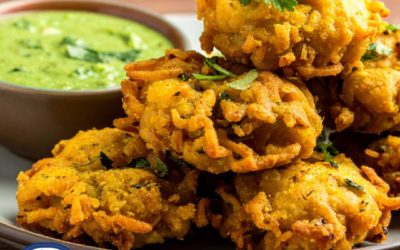 Quark Buchweizen Bratlinge mit Apfel Zwiebel Chutney